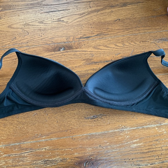 Warner's Women's Blissful Benefits Wireless Lift
T-Shirt Bra Black Size 38C - Picture 4 of 9